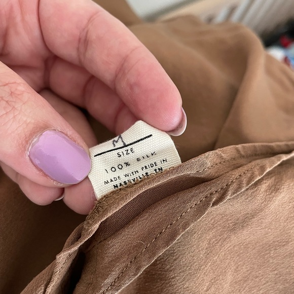 Elizabeth Suzann Josephine Vented Shell In Silk Crepe size M color Moss - Picture 14 of 14